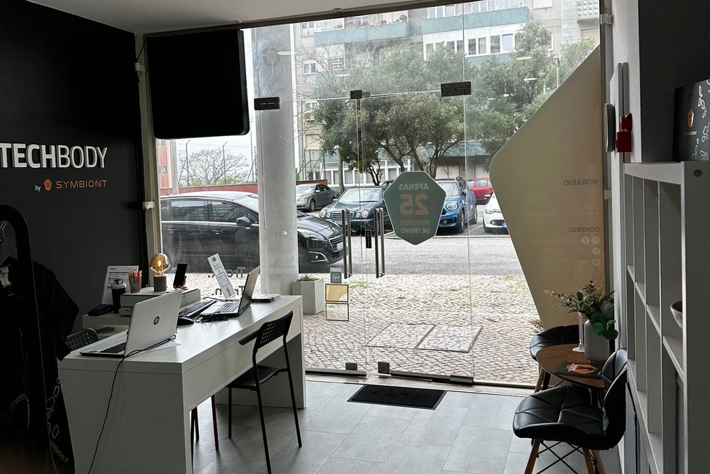 TechBody Restelo, Lisboa, Portugal - Treino com Eletroestimulação